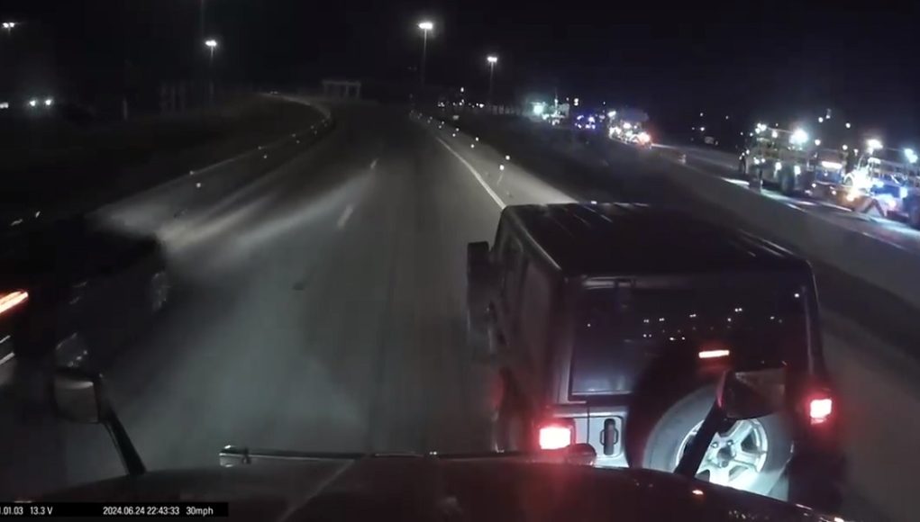 Fort Worth TX Jeep Wrangler Driver On US 287 Brake Checks 18 Wheeler