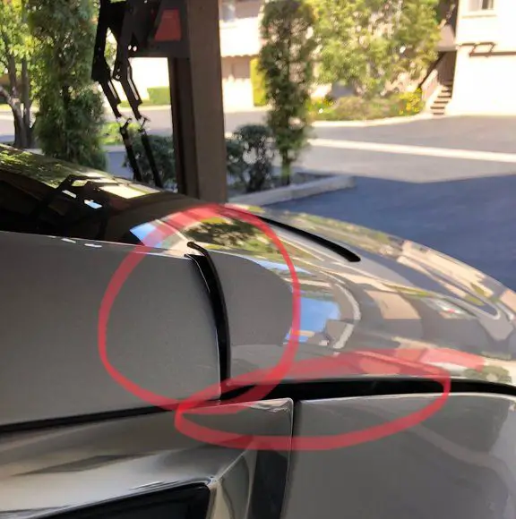 Tesla Model 3 panel gap