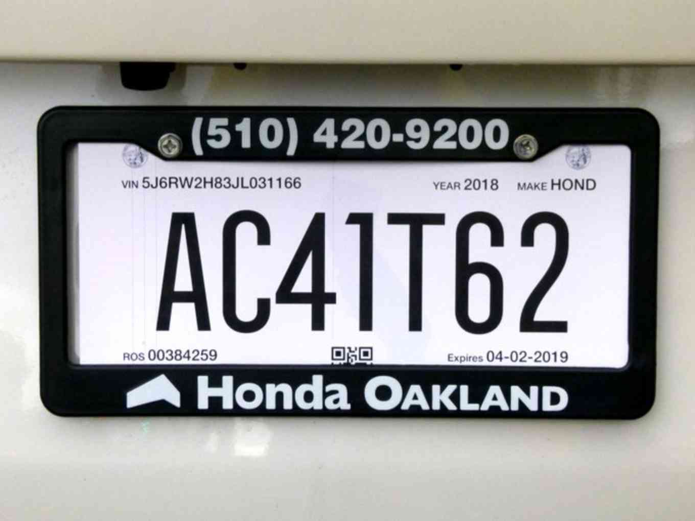 What do the California temporary dealer license plates look like? Alt