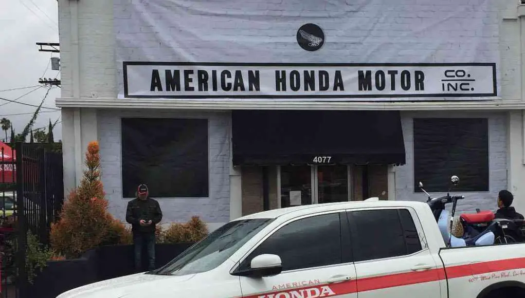 Honda storefront recreation