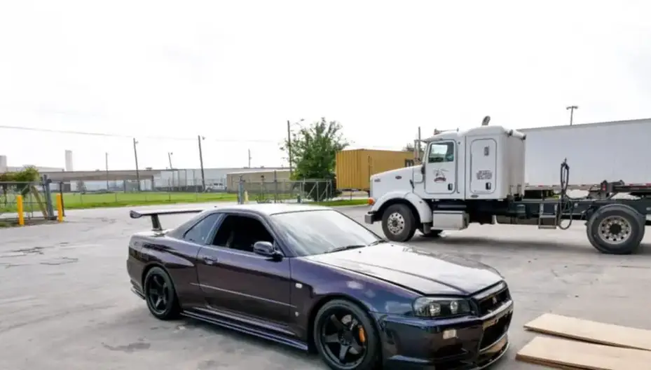 Gt R Enthusiast Legally Imports 1999 R34 Skyline Gt R In Midnight Purple Ii Took Months Four Countries Alt Car News