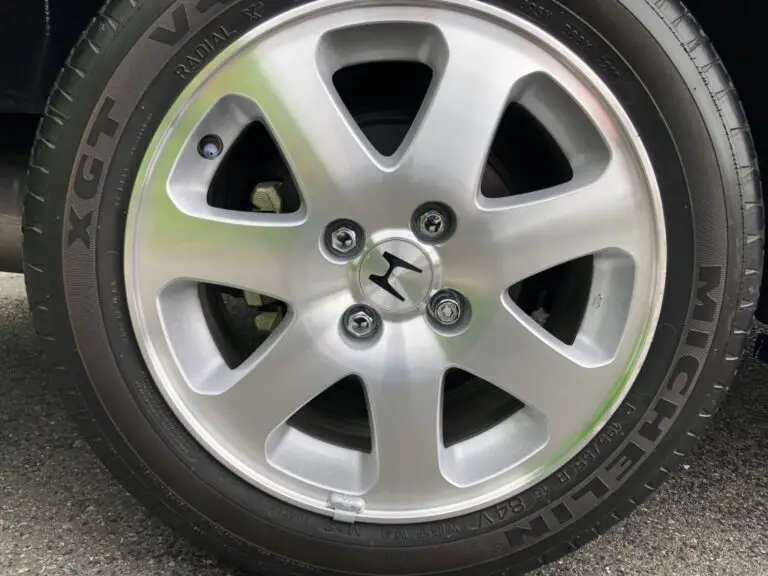Honda still makes 19992000 Honda Civic Si Alloy wheels, made by Kosei