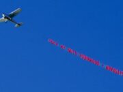 Robinhood troll plane