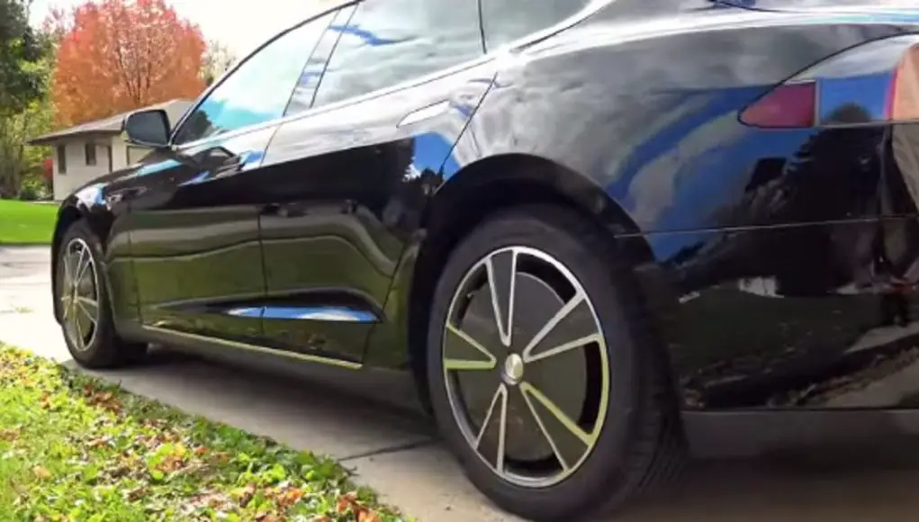 Tesla Model S optional aero wheels