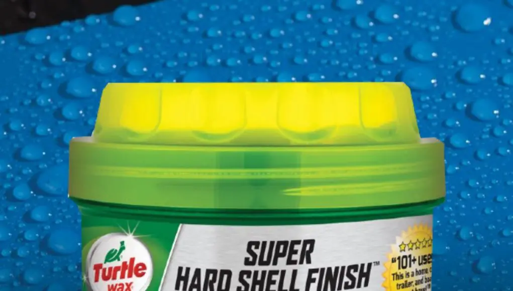 A tub of Turtle Wax Super Hard Shell Finish
