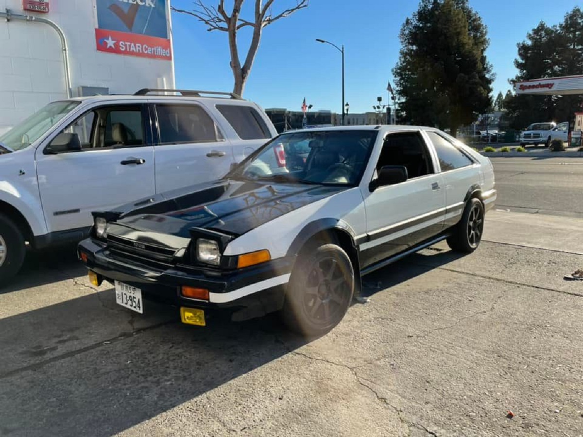 A 1986 Honda Accord Hatchback cosplaying as Takumi's AE86 from Initial D