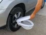 A close-up of the tire-mounted toilet seat from Alibaba.com