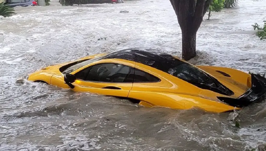 McLaren P1 under water in Florida thanks to Hurricane Ian