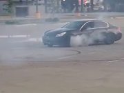 Infiniti G35 engine blows up as owner does burnout
