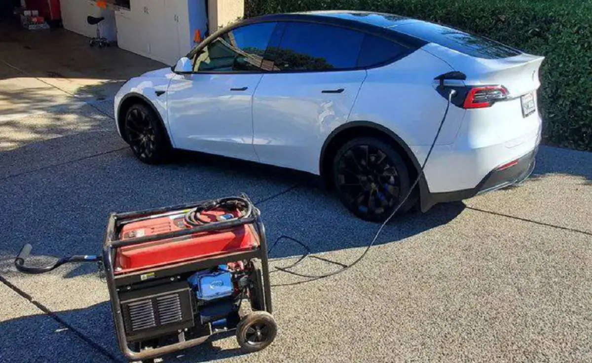 Did Californians charge their $120,000 electric Tesla Supercars with gas generators because the grid was overloaded?