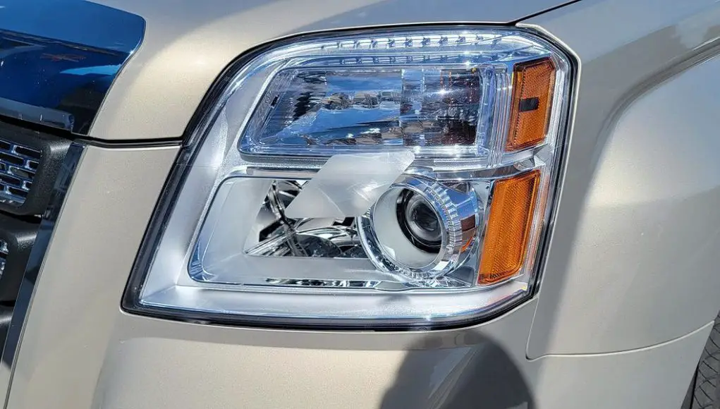 Solution to GMC recall for 2010-2017 GMC Terrain headlight glare is a piece of tape