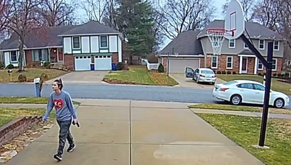 Kansas City, KS teen can't back out of a driveway.