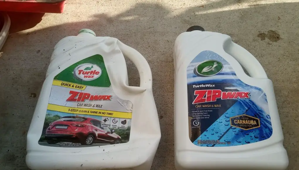 Old bottle of Turtle Wax Zip Wax Car Wash & Wax next to the new bottle.