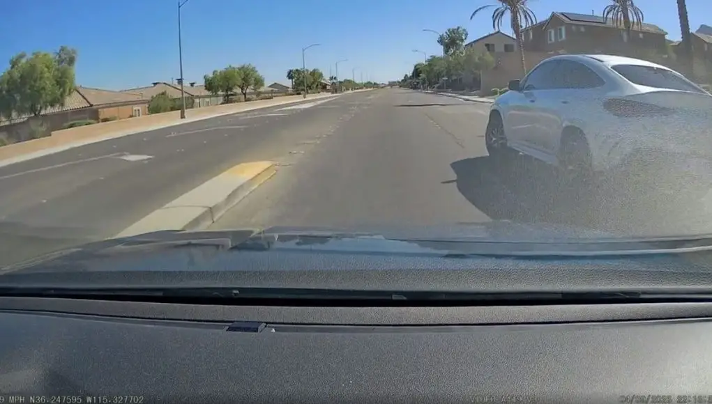 Mercedes GLE illegal U-turn Las Vegas, NV suburb