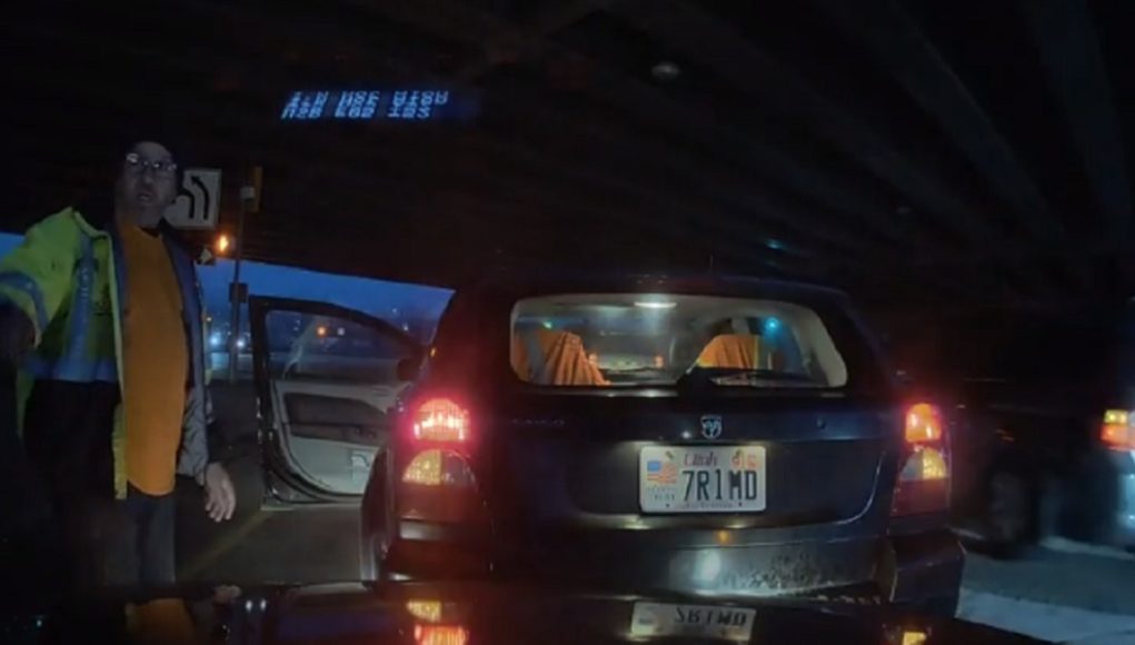 Driver exits his vehicle in South Salt Lake off the 201 to confront another driver over a slow speed collision of his own doing.