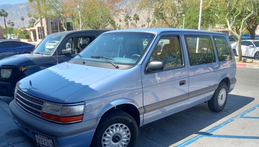 1994 Plymouth Voyager