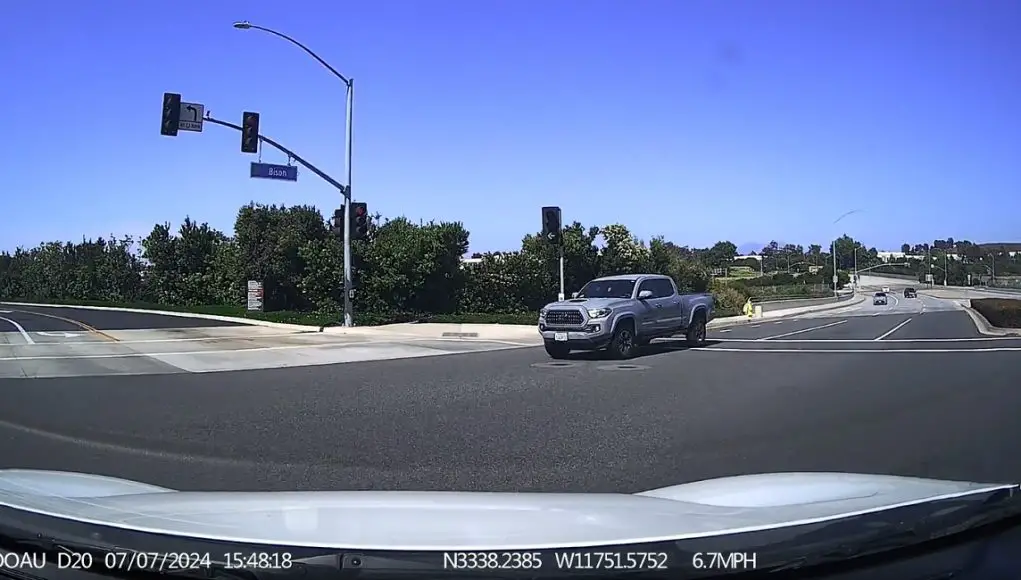 Tacoma driver in Newport Beach blames other driver for nearly running red light