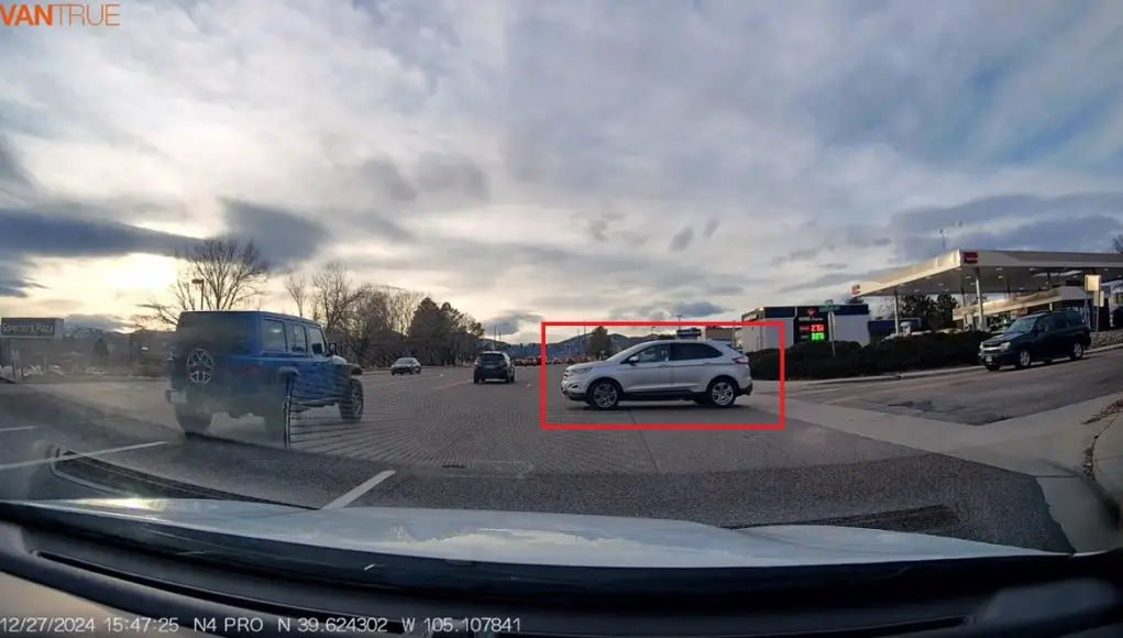 Denver driver upset that no one's stopping for him despite having the obligation to yield their right of way.