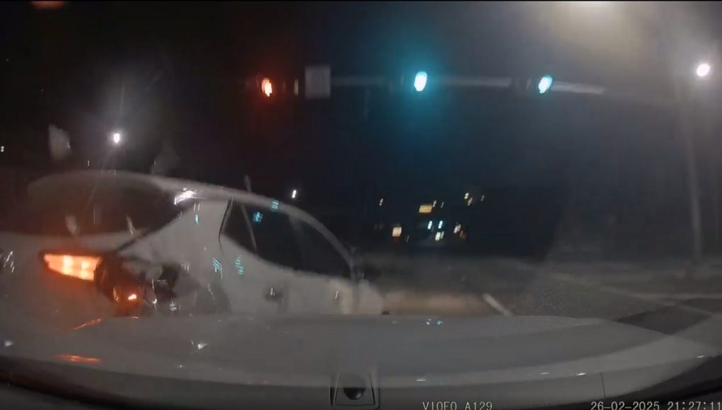 Driver on TX-360 Loop makes no-look merge back into traffic only to get rear ended by dashcam owner and sent flying 1000+ feet.