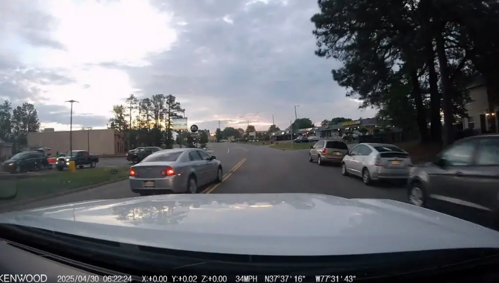 Idiot in Henrico crosses set of double solid yellow lines, drives against traffic to ultimatly save no time at all.