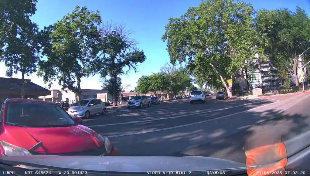 Idiot on two way stop on Johnson and Downey fails to negotiate stop sign. Causes head-on collision after failing to yield right of way.,