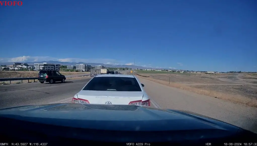 Idiot driver comes to a complete stop on this I-84 on-ramp for no good reason. Gets rear ended by dashcam owner not paying attention.