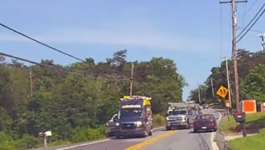 Idiot in Carlisle off of Wertzville almost causes head-on after going against traffic to cut past a signaling, turning work van.