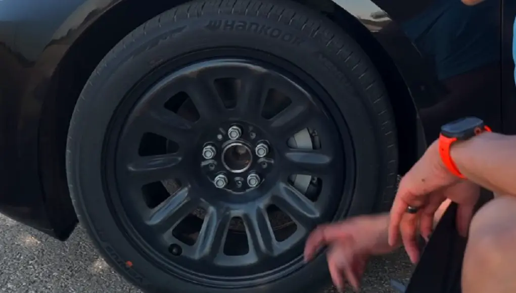 Steel wheels on the Tesla Model 3 Standard