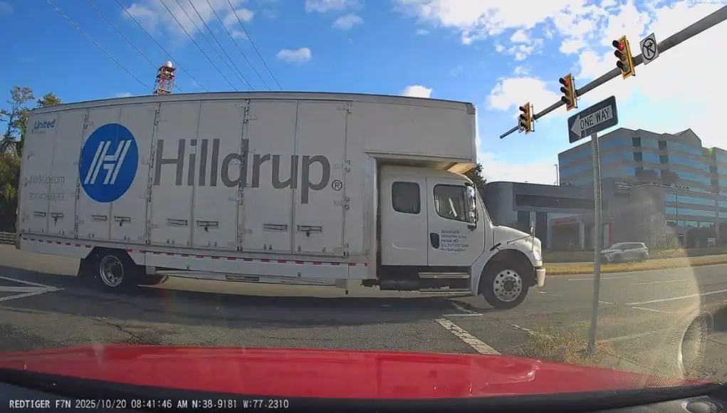 Tysons, VA: Multiple Red Light Runners on Leesburg Pike Caught on Dashcam, Box Truck Almost Causes T-Bone Accident Box truck and Mom in Toyota run a red light at this busy Tysons, VA intersection.