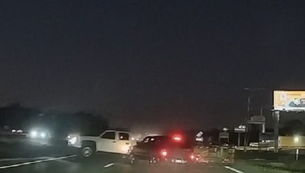 Glenpool, Okla: Chaos On The 75 After Car Stopping On Onramp Triggers Impatient Driver To Swerve Out The Way Ending In Violent T-Bone Collision Driver stopped on 75 onramp causes chain reaction resutling in Chevrolet Tahoe t-boning truck towing utility trailer.