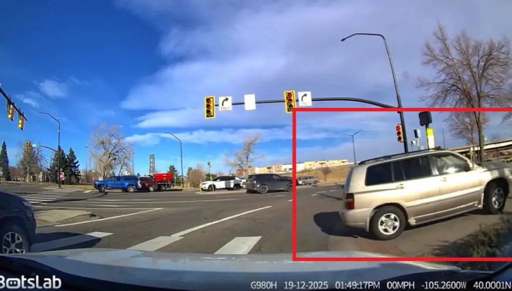 Crazy lady on Baseline and 27th, who needs her license taken away, drives up onto sidewalk and keeps going.