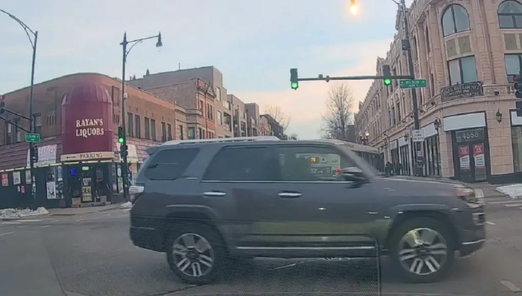 Red light runner at Clark St. and Wilson St. is just plain old ignorant. Can't be bothered to check if their traffic signal is red or not.