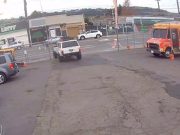 Oakland, CA: Chaos at Turo’s Tacos – Owner’s Jeep Cherokee Nearly Causes Crash After It Rolls Into Bancroft After Accidental Remote Start A Jeep Cherokee owned by the owner of Turo's Tacos started on its own accidentally and rolled into Bancroft Ave before coming to a stop.