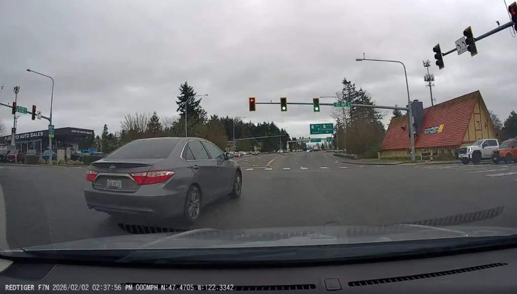 Burien, WA: Reckless Driver On 148th & 1st Guns It, Goes Straight From Left Turn Lane Instead Of Simple Rerouting Driver on SW 148th St. and 1st Ave guns it, goes straight from a left turn lane to make 509 entrance ramp.