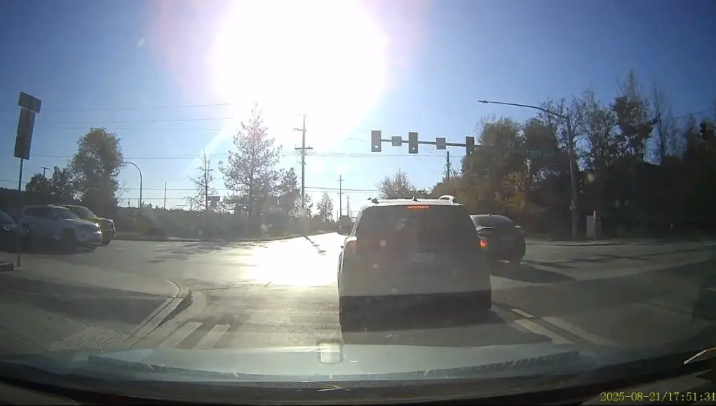 Spokane, WA: Clueless Driver At 2nd & Freya Comes To A Complete Stop On Green, Almost Leads To Rear End Collision Indecisive driver at E 2nd Ave. and Freya St. comes to stop in middle of intersection, almost causes rear-end collision.