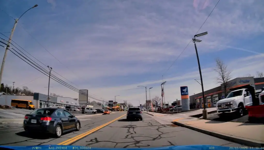 Impatient driver tries to overtake slower traffic on Market St. by going against traffic and double solid yellow lines. Instantly pulled over.