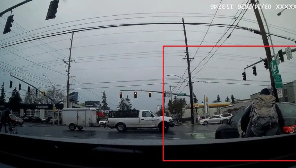 Portland 122nd and Division almost gets run over Corolla-driving Grandma almost plows over another Grandma and her Grandson at SE 122nd and Division.