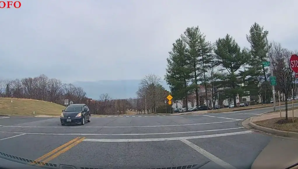 Ignorant driver at Prince Philip and Spartan blasts through 4-way stop showing no signs of slowing. Lucky there were no pedestrians or drivers going through.