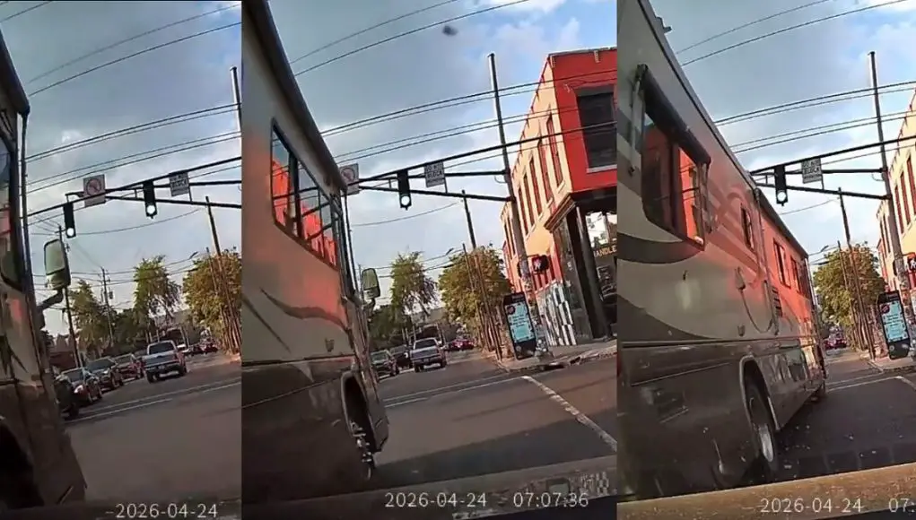 Old man in Class A Motorhome incorrectly assumes he's on a one lane road. Scrapes the side of dashcam owner's vehicle as a result.