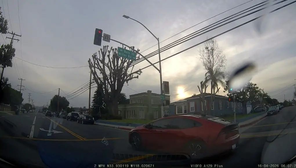 Red light runner in Whittier near La Colima Elementary almost ends in disaster had dashcam owner not been paying attention.