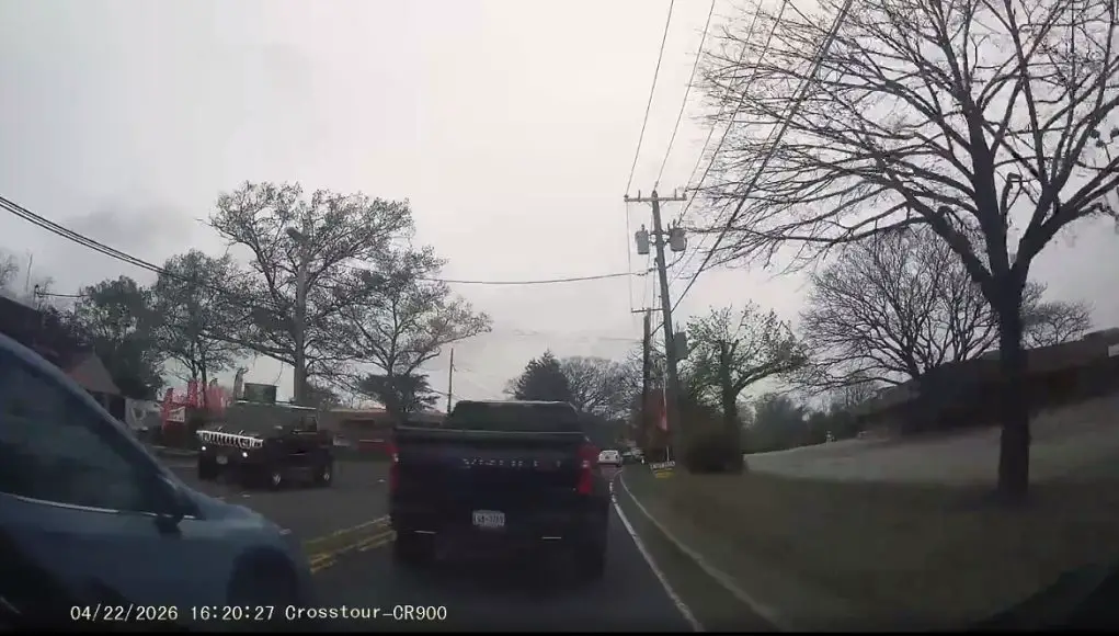 Ignorant Subaru driver refuses to use Zipper merge on Wheeler Rd, almost causes own sideswipe accident while gaining no time, at all.