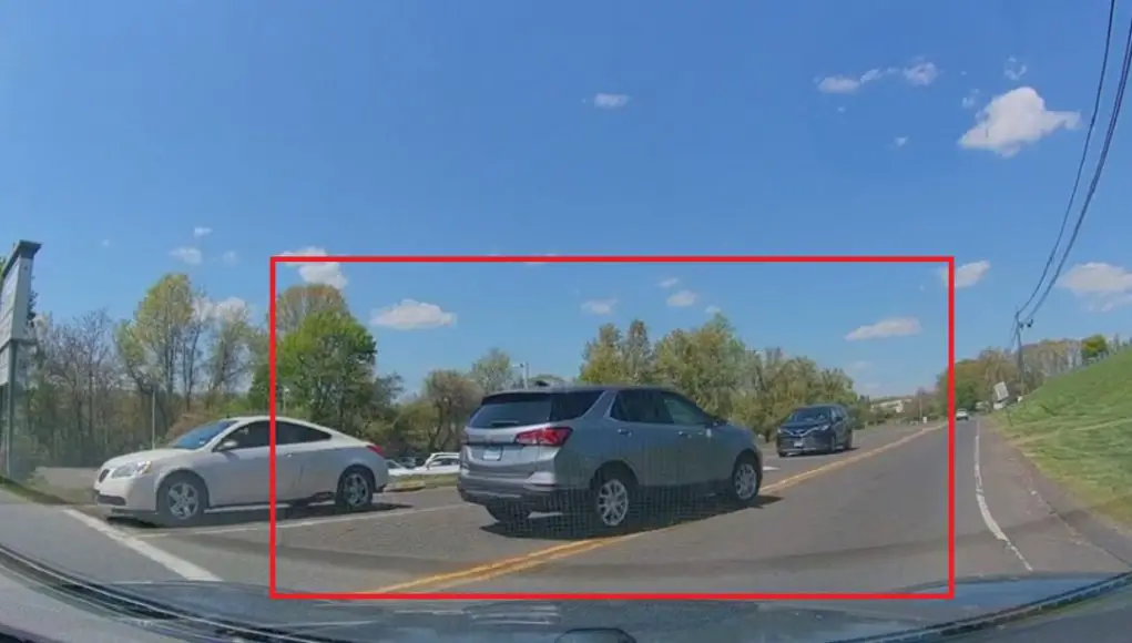Orange, Conn: “Where Are the Lanes?” Elderly Driver Crosses Into Opposing Traffic, Drives Down Center Turn Lane at Prindle Hill Onto Indian River Confused elderly driver turning onto Indian River Rd. can't seem to figure out what lane's the right one.
