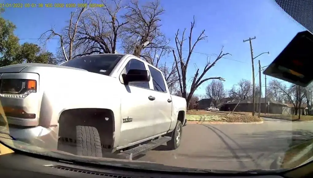 Fort Worth, TX: She Claims She “Couldn’t See” Dashcam Owner, Crashes Into Them Turning Onto Black Oak Lane, Then Keeps Accelerating Forward Ignorant lady driver in completely stock truck drives through dashcam owner despite being clearly visible and within a competent driver's line of sight.