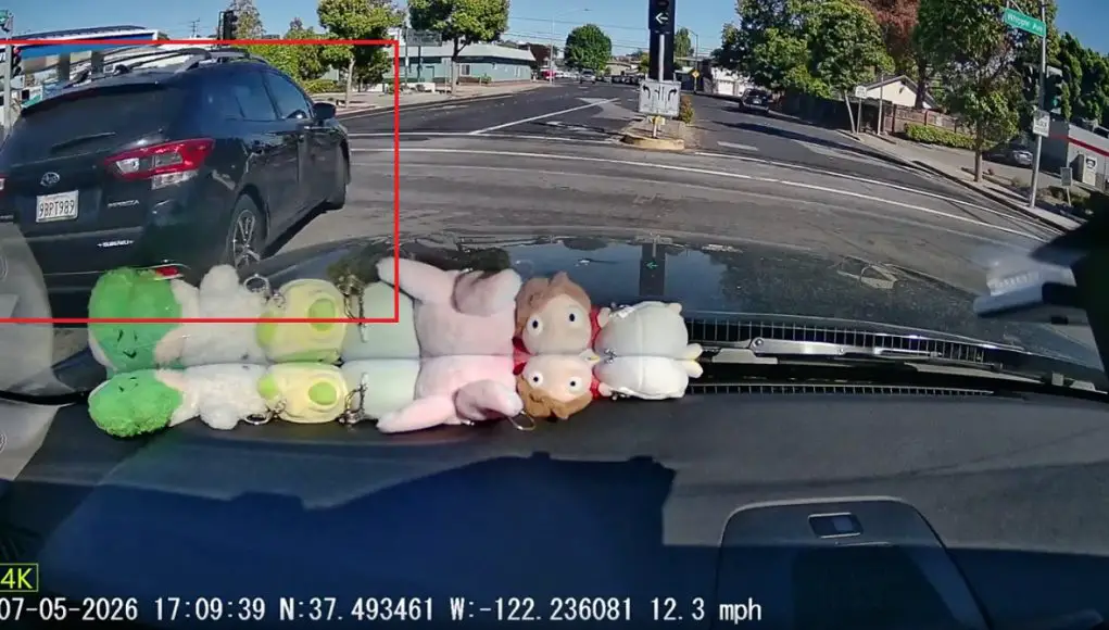 Goofball on Industrial Winslow & Whipple doesn't realize they're in dual turn lanes. Almost causes an accident with dashcam owner acting as such.