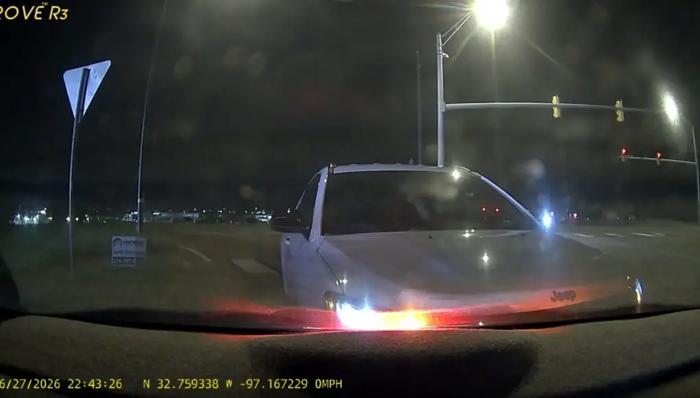 I-30 off-ramp rear end accident Careless tailgater rear ends dashcam owner coming off I-30. And, of course she didn't have insurance.
