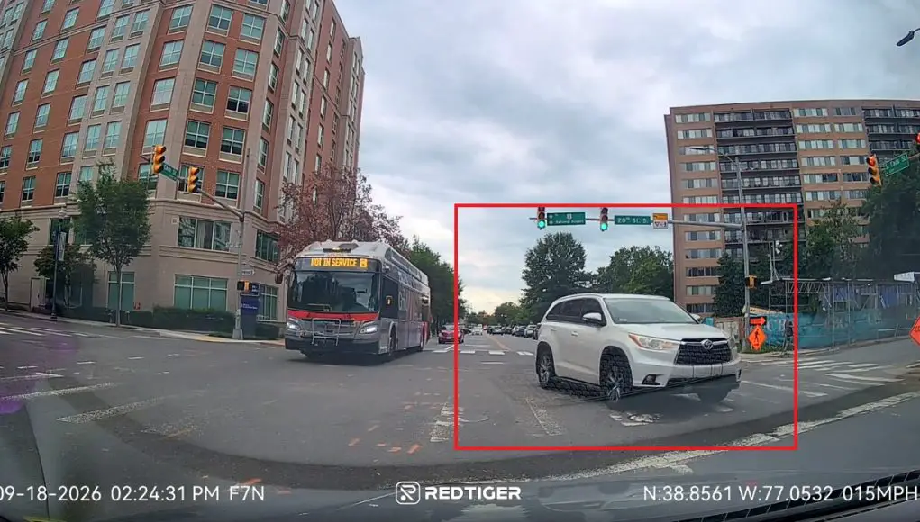 Confused driver going wrong way down Eads into oncoming traffic.