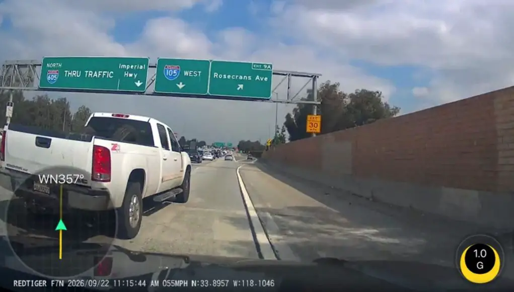 Doofus does no look, no mirror check lane change to get past slower traffic, nearly rear-ended hard.